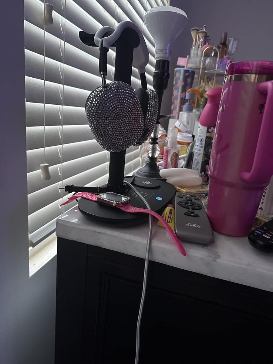 Customer photo of the BeFox charger — Black edition